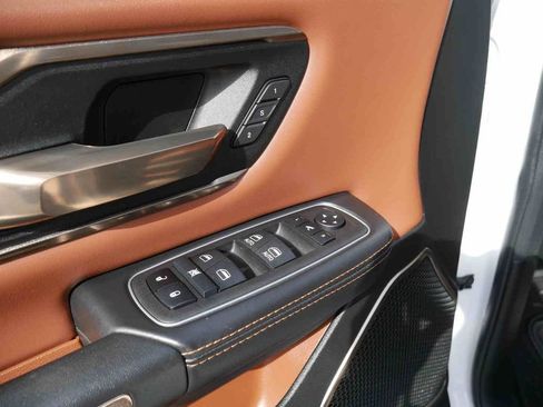 Used 2023 RAM 1500 Limited w/ Body-Colour Bumper Group image 36