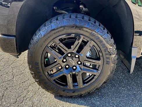 Certified 2022 Chevrolet Silverado 1500 LT Trail Boss w/ Convenience Package II image 11