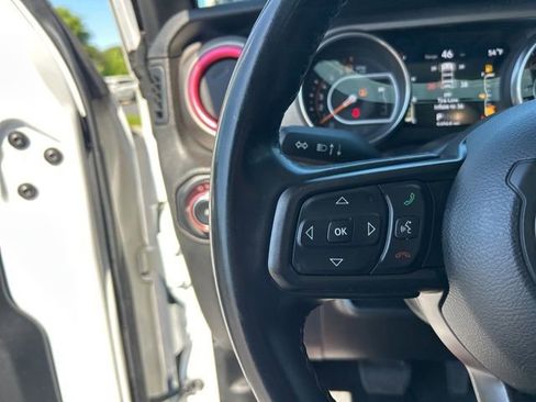 Used 2020 Jeep Wrangler Sport AWD/4WD image 19