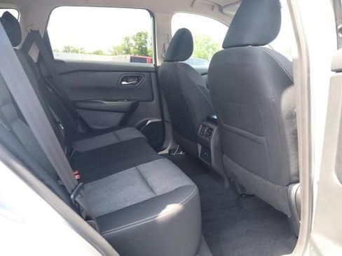 Certified 2024 Nissan Rogue SV AWD/4WD image 21