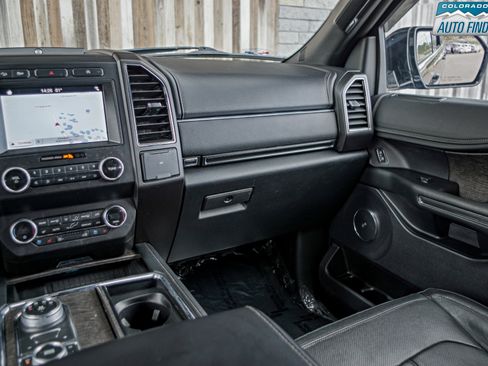 Used 2019 Ford Expedition Max Limited image 18