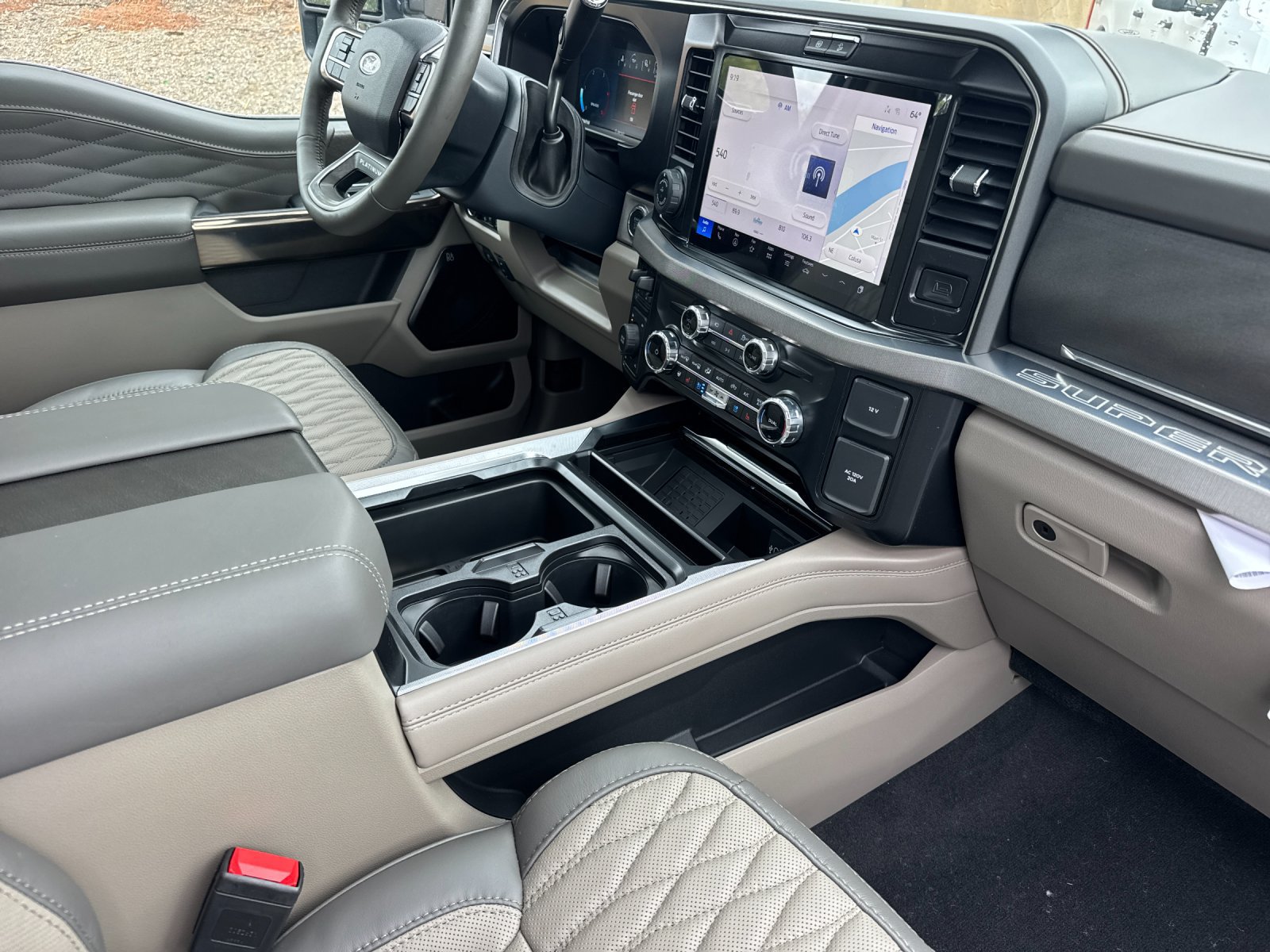 New 2026 Ford F250 Platinum w/ Platinum Plus Package AWD/4WD image 17