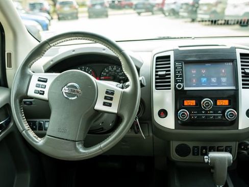 Used 2019 Nissan Frontier SV w/ Value Truck Package image 6