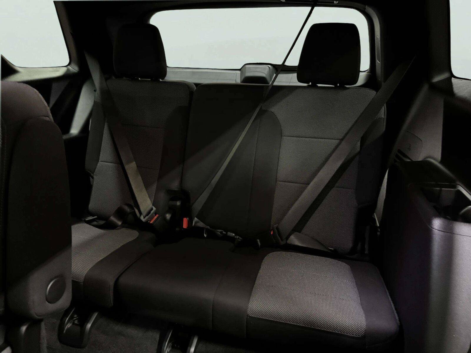 Used 2023 Chevrolet Traverse LT AWD/4WD image 44
