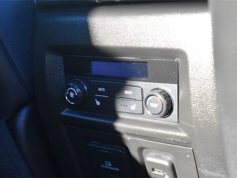 Certified 2023 Chevrolet Traverse Premier w/ Redline Edition image 17