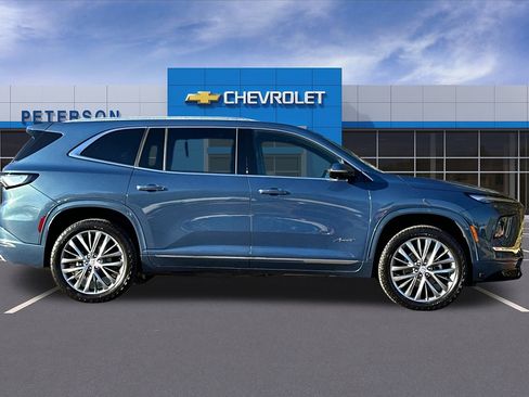 Certified 2025 Buick Enclave Avenir image 3