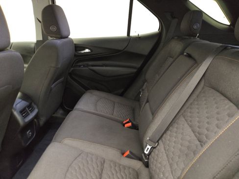Used 2020 Chevrolet Equinox LT image 18