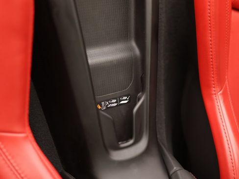 Used 2022 Chevrolet Corvette Stingray Preferred Conv image 38