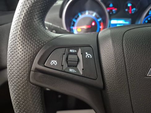 Used 2014 Chevrolet Cruze LT FWD image 9