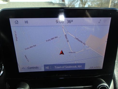 Used 2021 Ford EcoSport SES image 10