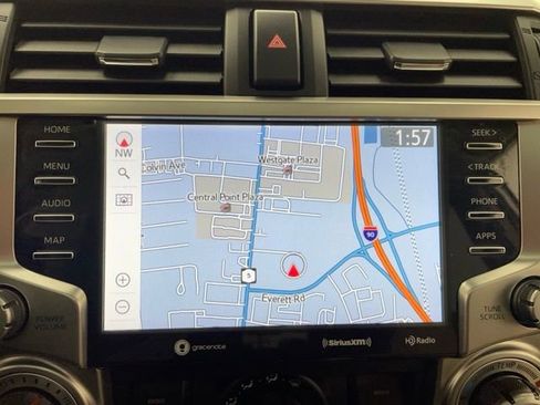 Used 2023 Toyota 4Runner SR5 Premium image 4