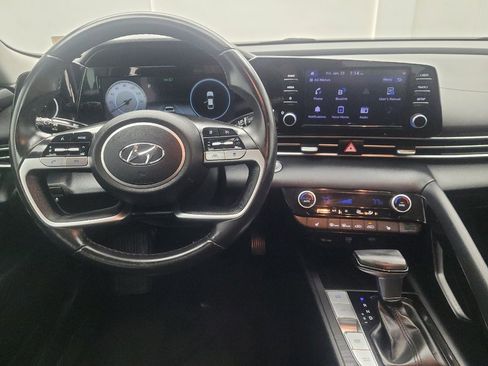 Used 2022 Hyundai Elantra SEL w/ Convenience Package FWD image 22
