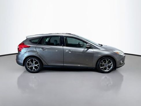 Used 2014 Ford Focus SE w/ Equipment Group 201A FWD image 5