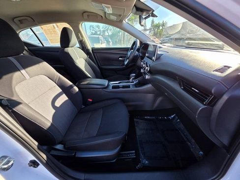 Used 2024 Nissan Sentra SV image 8
