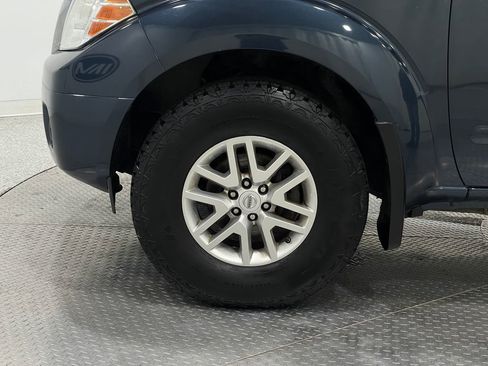 Used 2017 Nissan Frontier SV image 30