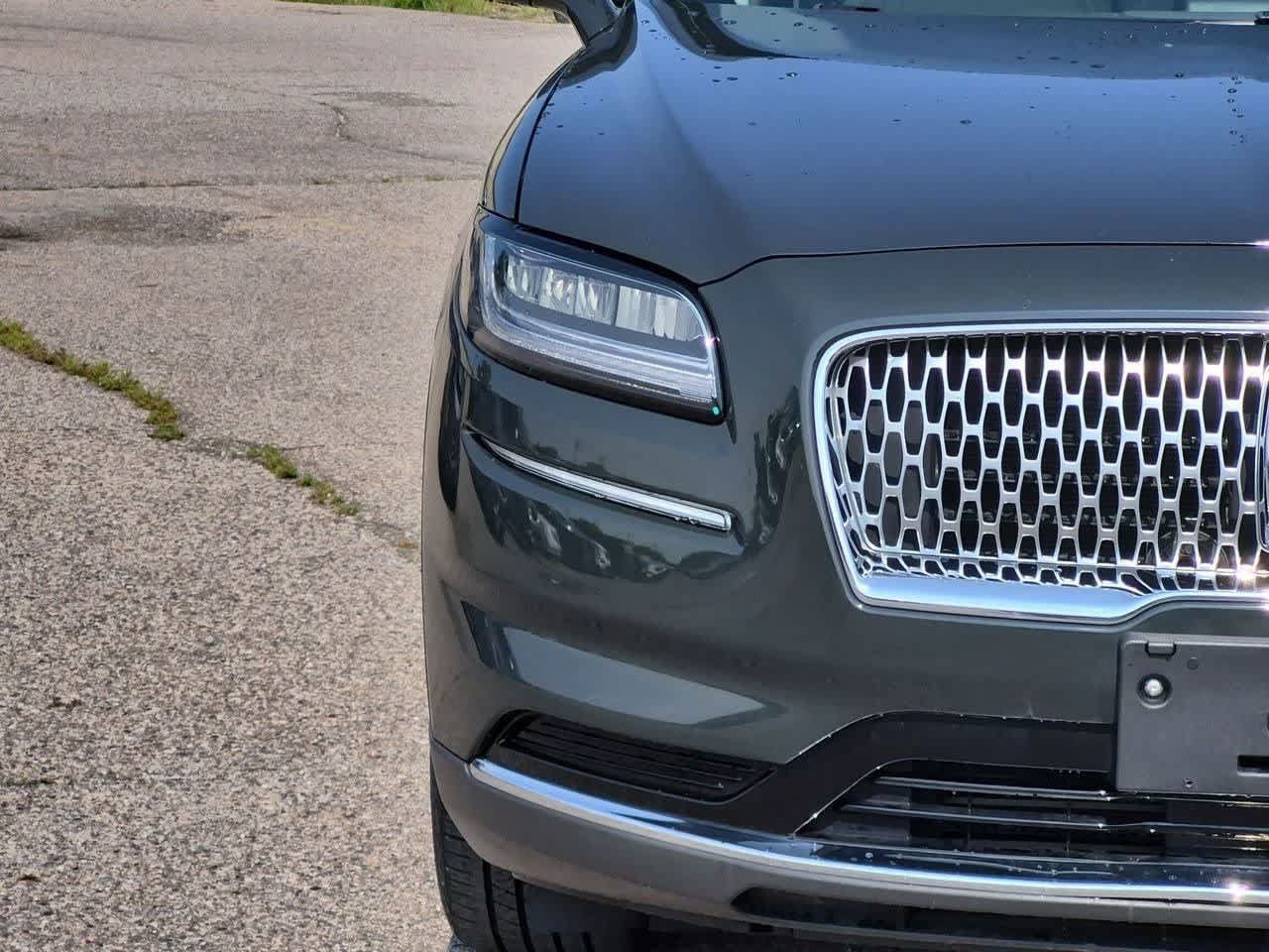 Used 2022 Lincoln Nautilus Reserve w/ Cargo Utility Package AWD/4WD image 10