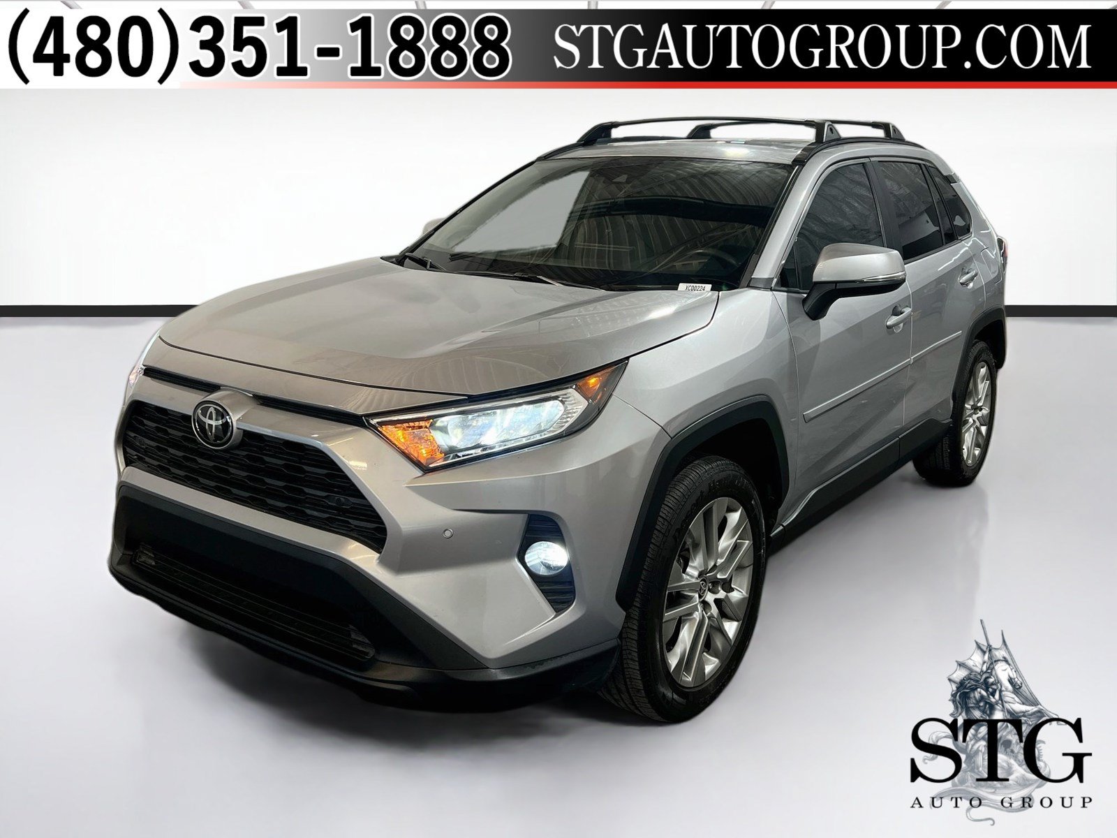 Used 2021 Toyota RAV4 XLE Premium FWD image 1