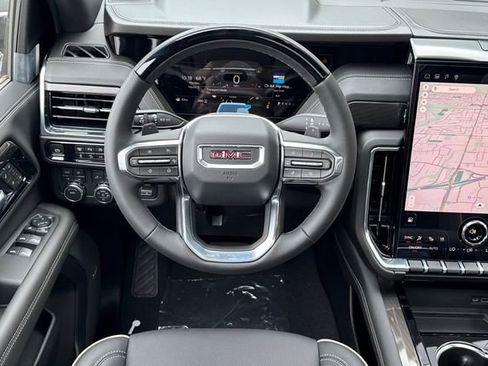 New 2026 GMC Yukon Elevation image 16