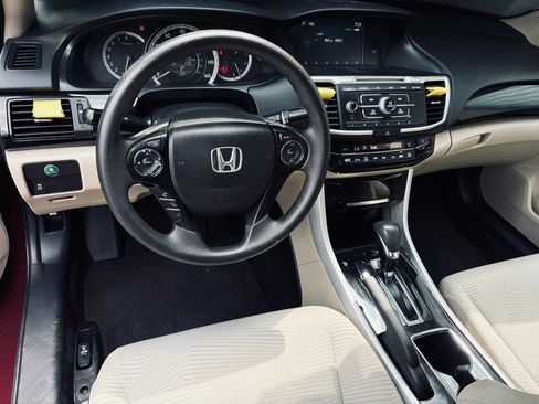 Used 2017 Honda Accord LX image 5