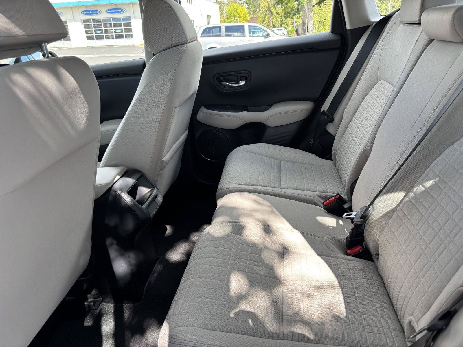 Used 2025 Honda HR-V LX image 10