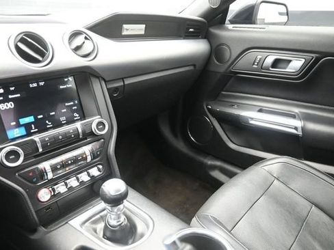 Used 2018 Ford Mustang GT Premium w/ Black Accent Package RWD image 25