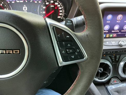 Used 2022 Chevrolet Camaro ZL1 RWD image 23