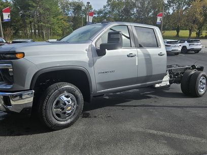 New 2026 Chevrolet Silverado 3500 LT w/ Convenience Package