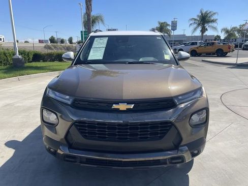 Used 2021 Chevrolet TrailBlazer ACTIV w/ Technology Package FWD image 3