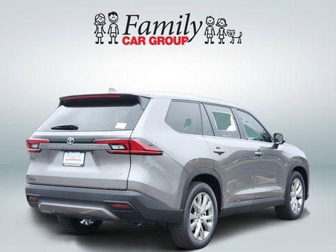 New 2026 Toyota Grand Highlander Limited FWD image 4