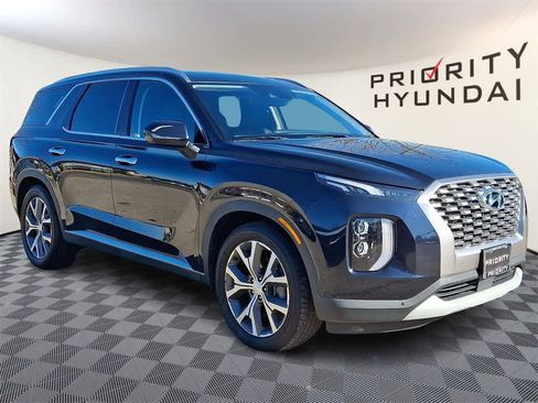 Used 2022 Hyundai Palisade SEL w/ Convenience Package image 3