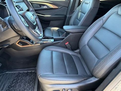 Used 2023 Chevrolet TrailBlazer ACTIV image 11