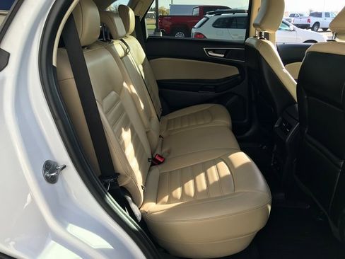 Certified 2021 Ford Edge SEL w/ Convenience Package image 18