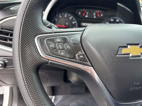 Used 2024 Chevrolet Malibu LT image 19