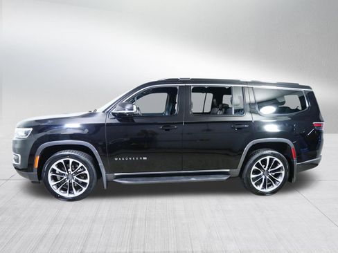 Used 2022 Jeep Wagoneer Series III w/ Convenience Group I AWD/4WD image 4