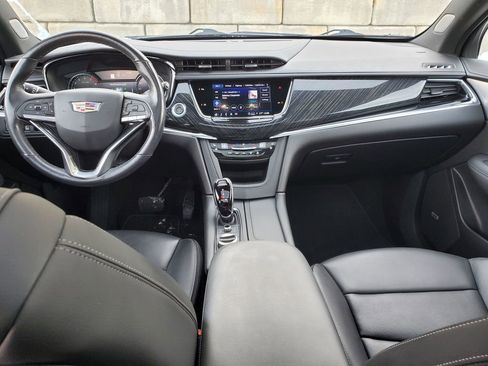 Used 2023 Cadillac XT6 Premium Luxury image 23
