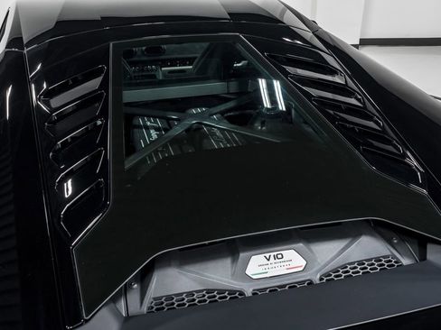 Used 2020 Lamborghini Huracan EVO RWD image 55