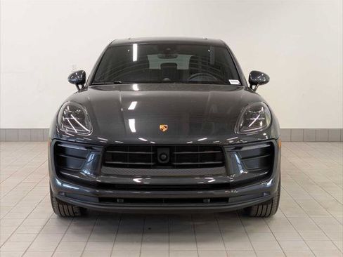 Used 2024 Porsche Macan AWD/4WD image 10