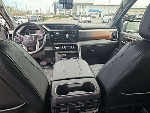 Used 2023 GMC Sierra 1500 Denali w/ Denali Reserve Package AWD/4WD image 19
