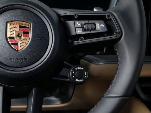 New 2026 Porsche Cayenne AWD image 12