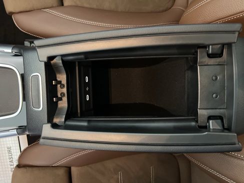 Certified 2025 Mercedes-Benz GLB 250 4MATIC image 9