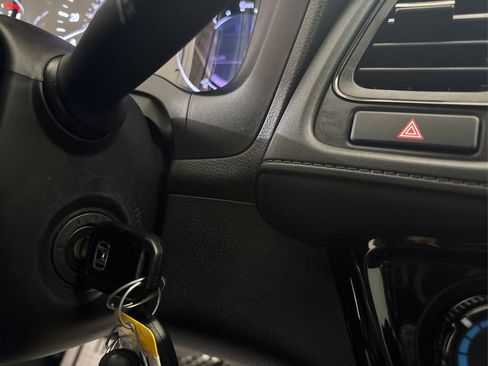 Used 2020 Honda HR-V Sport image 31