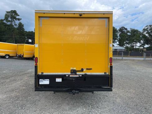 Used 2021 GMC Savana 3500 Extended w/ Power Convenience Package RWD image 4