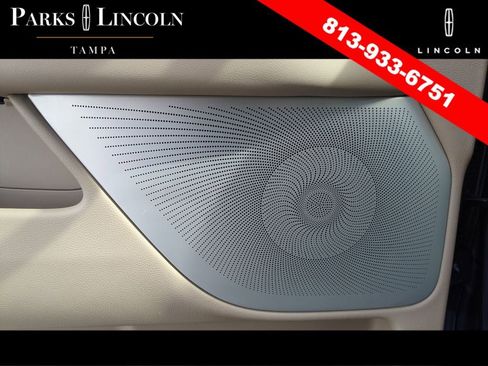 Used 2023 Lincoln Navigator Reserve AWD/4WD image 17