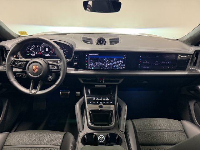 Certified 2026 Porsche Cayenne GTS AWD/4WD image 16