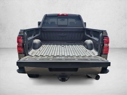 Used 2015 Chevrolet Silverado 2500 High Country w/ Duramax Plus Package image 6