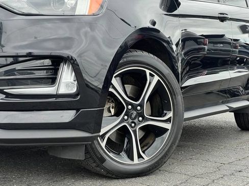 Used 2020 Ford Edge ST w/ Cold Weather Package AWD/4WD image 2