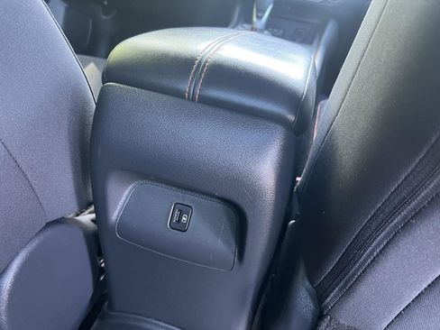 Used 2023 Nissan Sentra SR w/ Midnight Edition Package FWD image 14