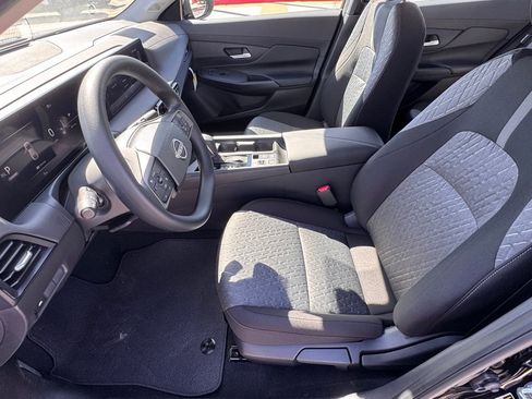 New 2026 Nissan Sentra SV FWD image 9