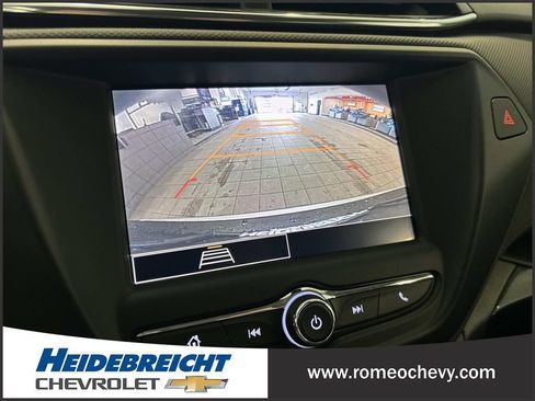 Certified 2022 Chevrolet TrailBlazer LT w/ Driver Confidence Package image 23