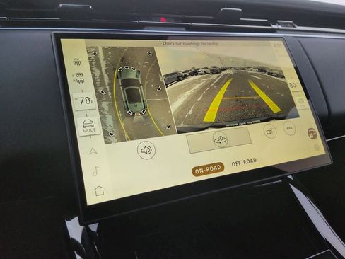 New 2025 Land Rover Range Rover Sport SE image 30